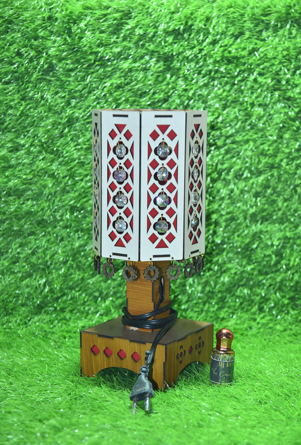 Buy 1 Diamond Geometric Laser-Cut Lamp, Get 1 Attar Bottle FREE! (Limited Time Offer)
